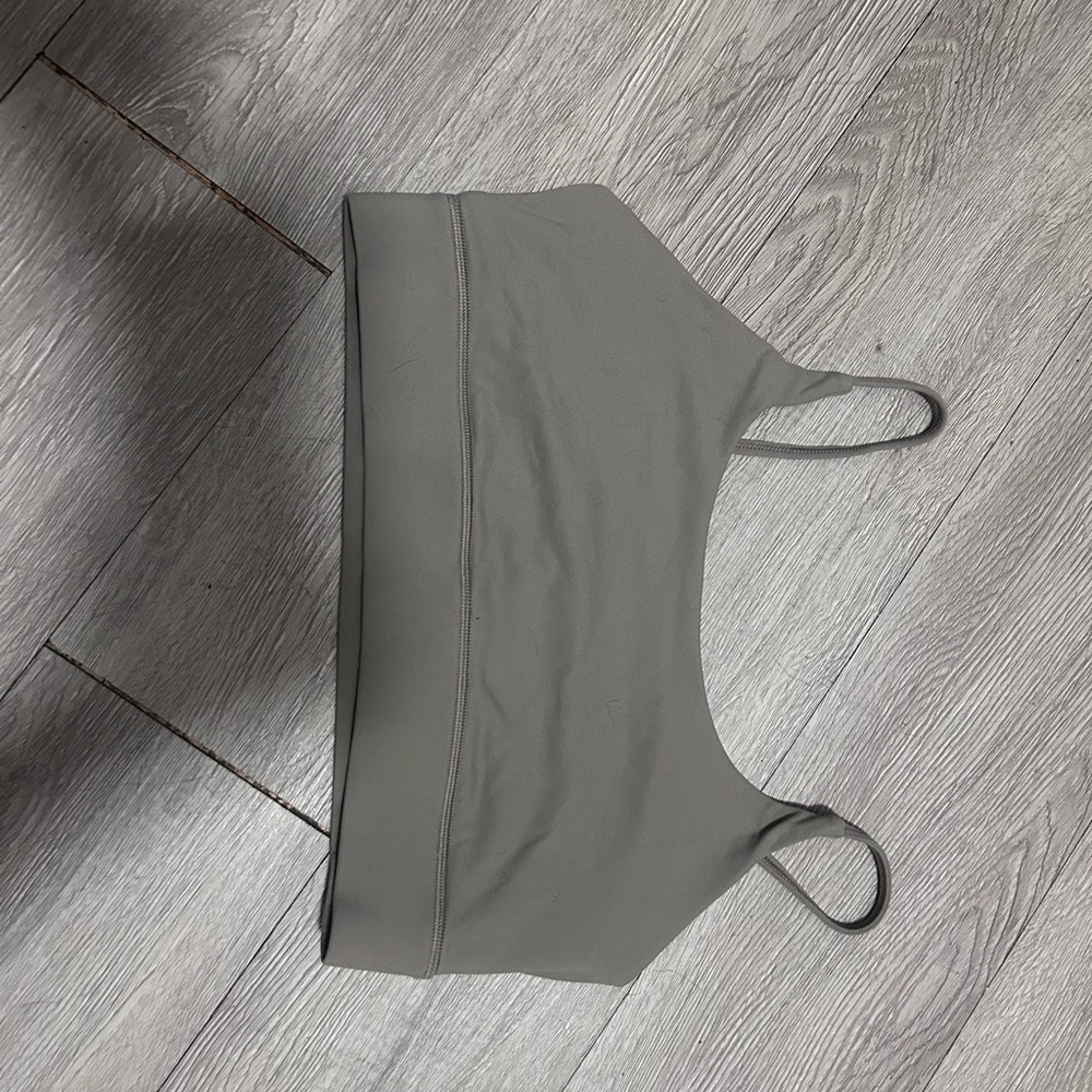 Seamless Gray Sports Bralette with Thin Straps